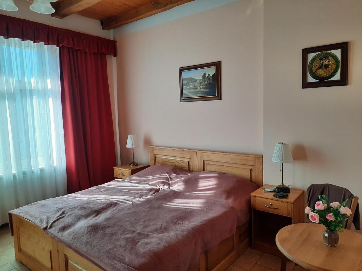 Appartment Centrum Κάρλοβι Βάρι Εξωτερικό φωτογραφία