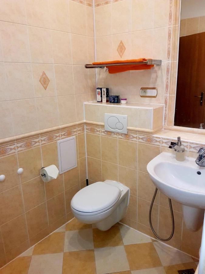 Appartment Centrum Κάρλοβι Βάρι Εξωτερικό φωτογραφία