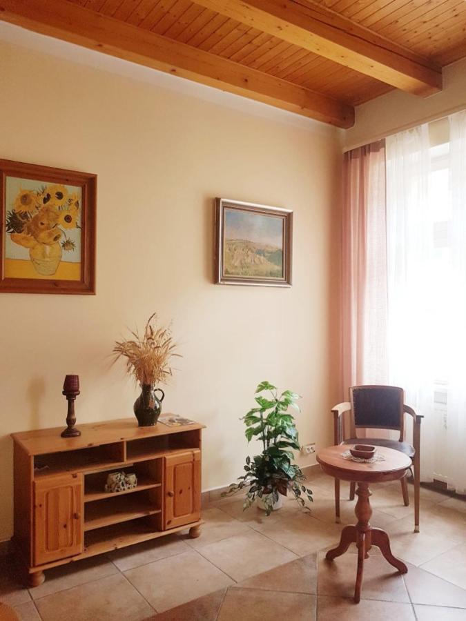 Appartment Centrum Κάρλοβι Βάρι Εξωτερικό φωτογραφία