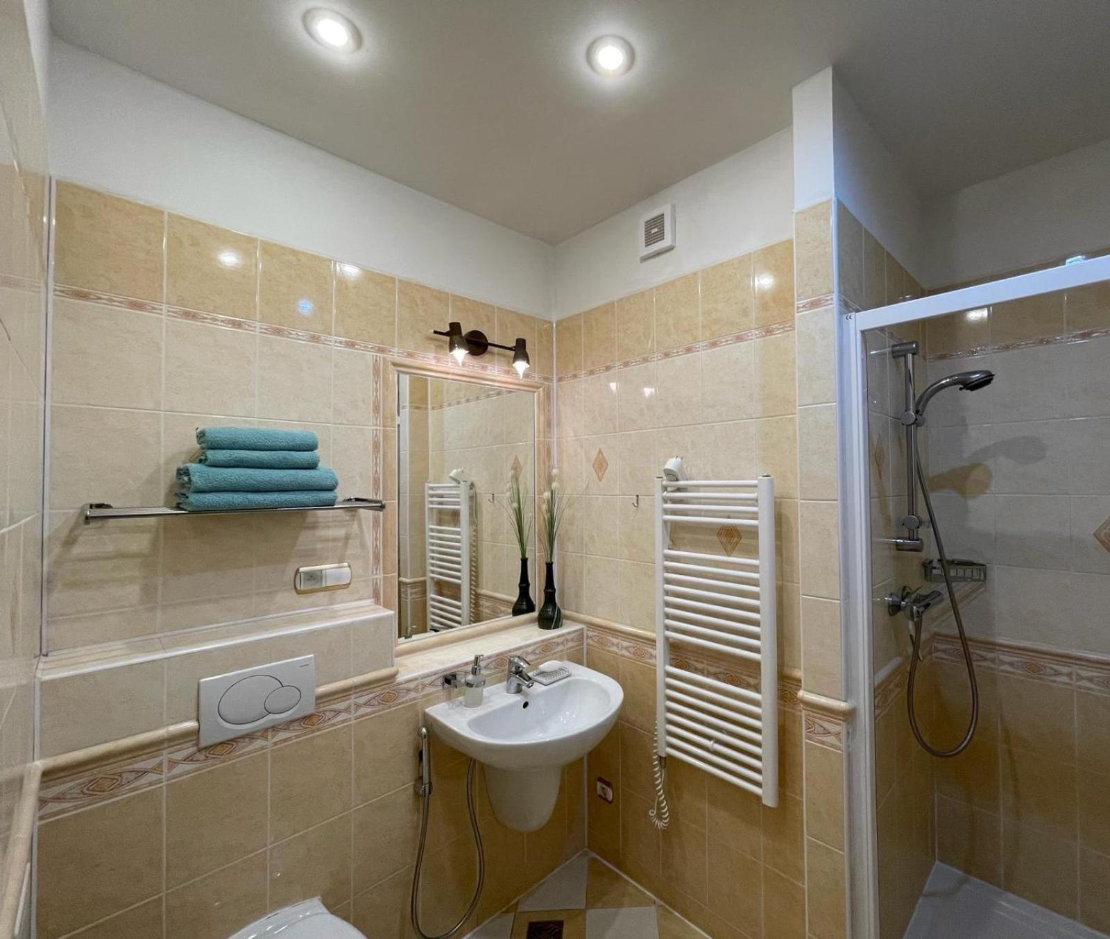 Appartment Centrum Κάρλοβι Βάρι Εξωτερικό φωτογραφία