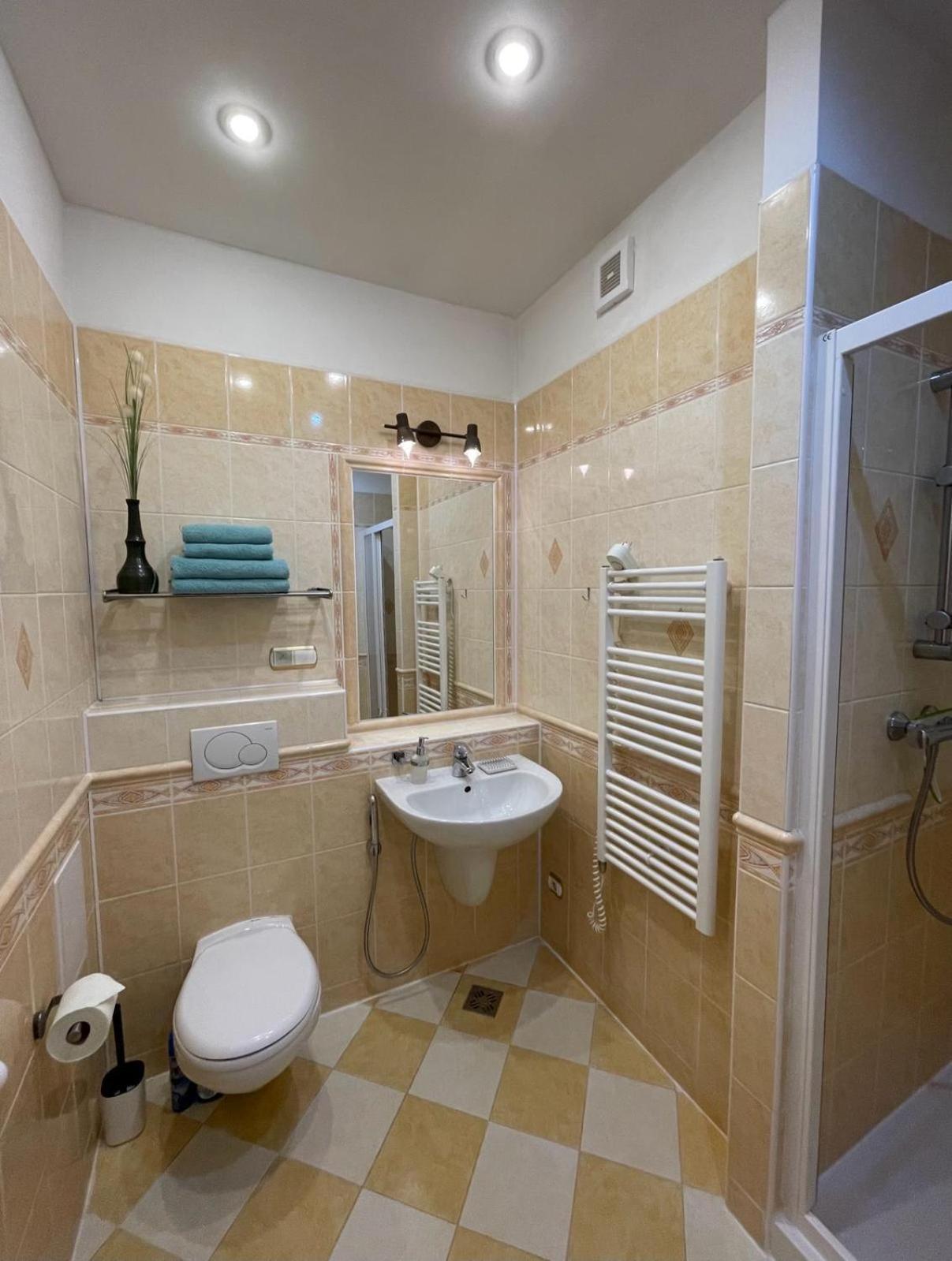 Appartment Centrum Κάρλοβι Βάρι Δωμάτιο φωτογραφία