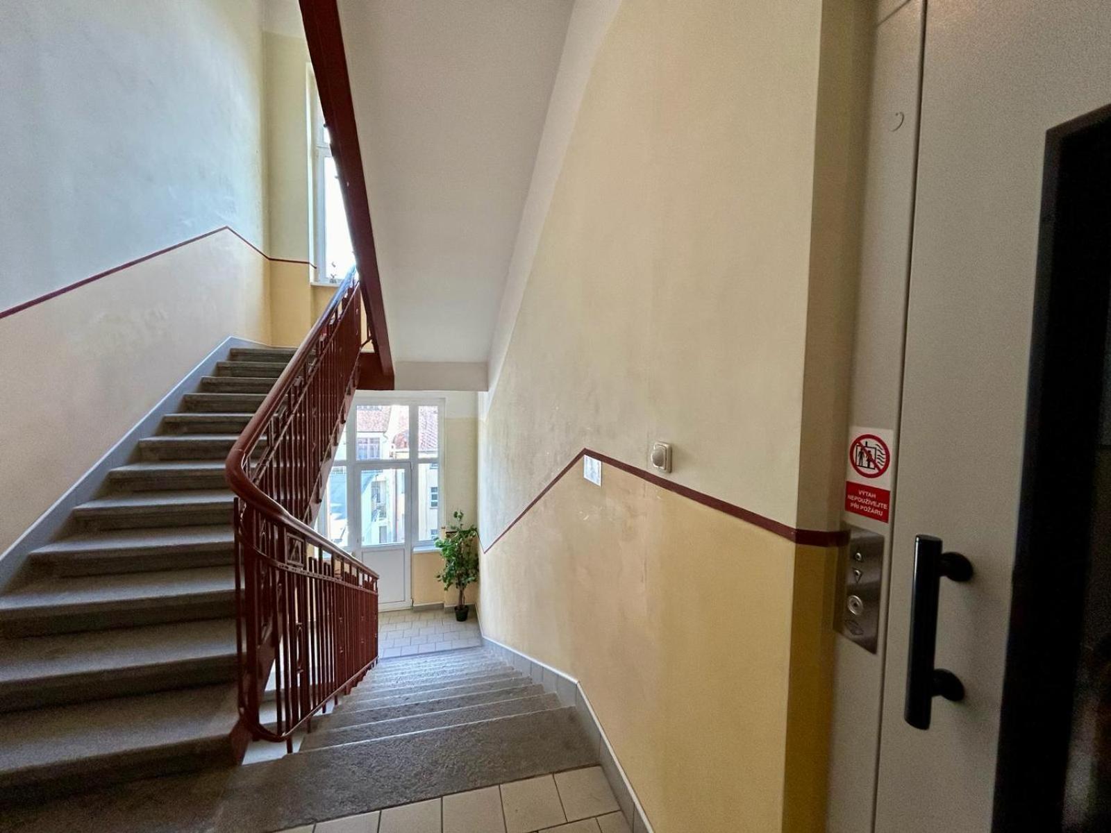 Appartment Centrum Κάρλοβι Βάρι Δωμάτιο φωτογραφία